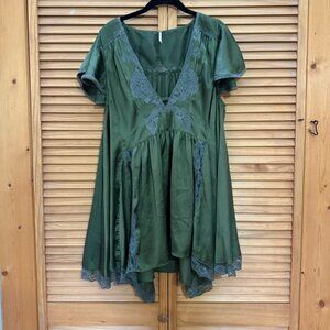 Free People Green V neck dress size medium